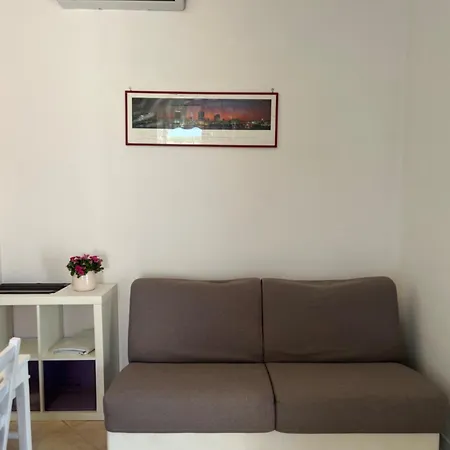 Giulia Apartment *